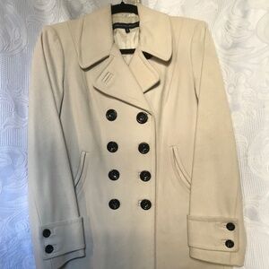 French Connection off white coat women’s Sz. 6 Length 33” slv.24” wool/cash/poli